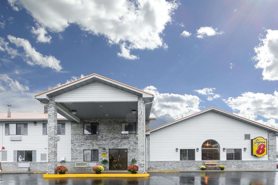 Super 8 Motel